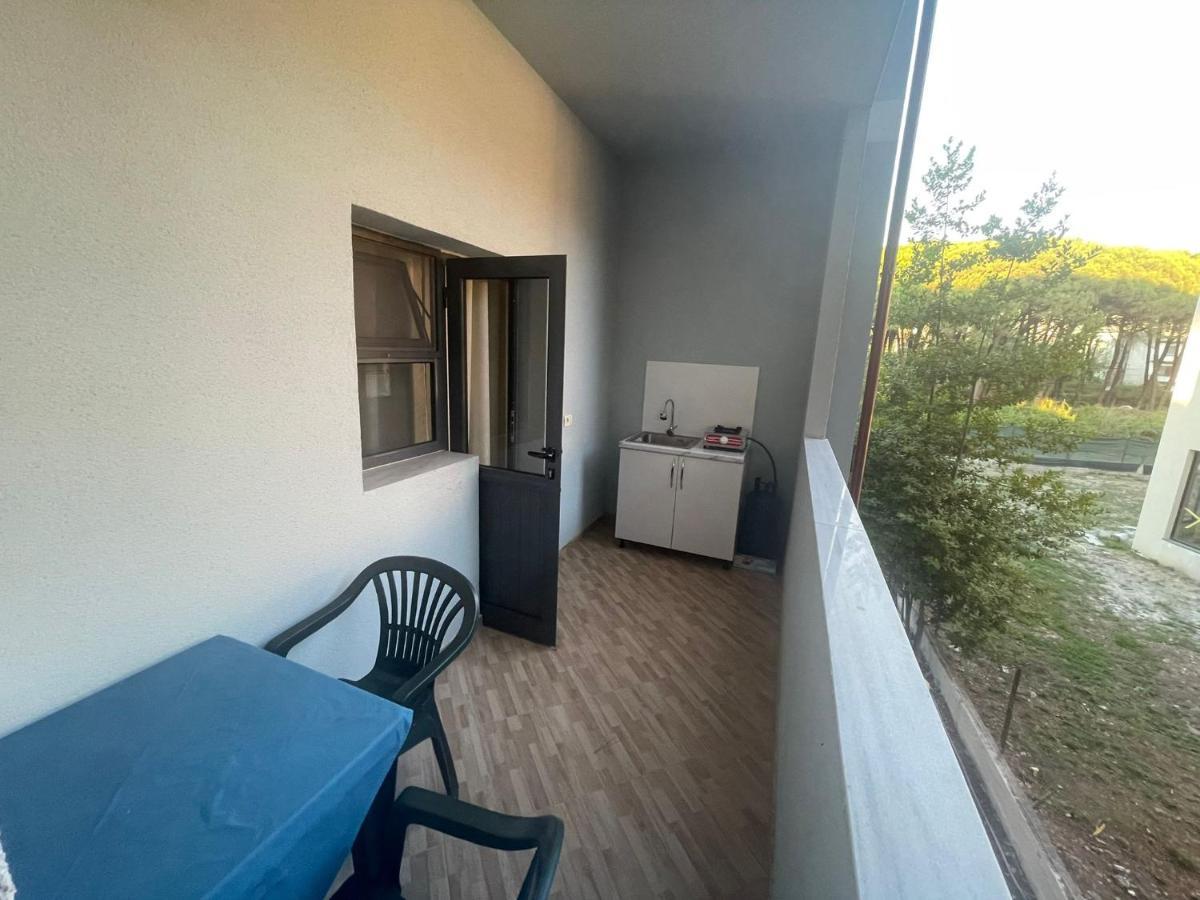 Vila Leo Aparthotel Golem  Εξωτερικό φωτογραφία